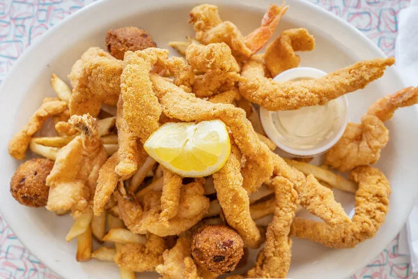 FRIED SHRIMP AND CATFISH